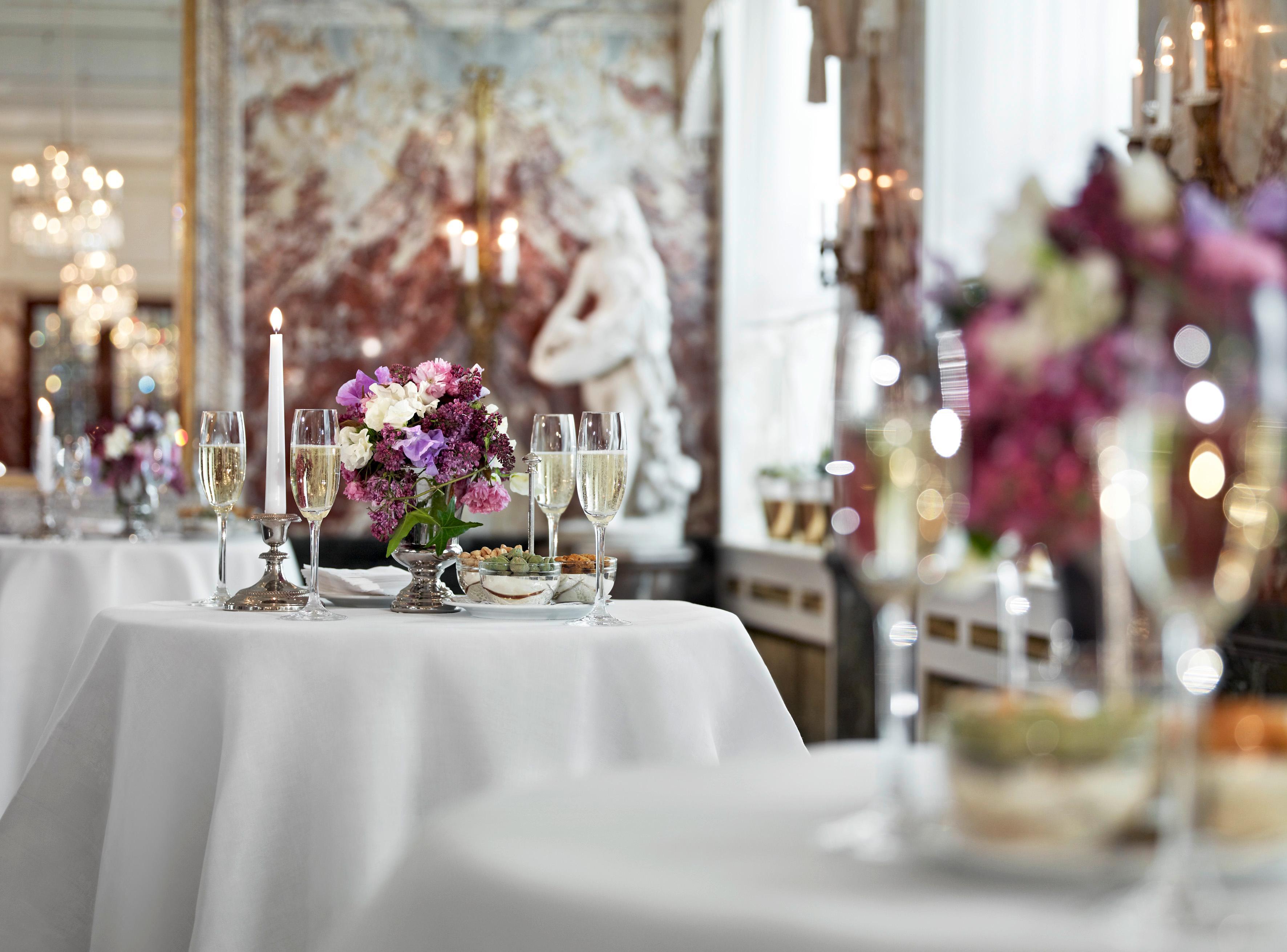 Hotel Sacher Wien Bagian luar foto The restaurant