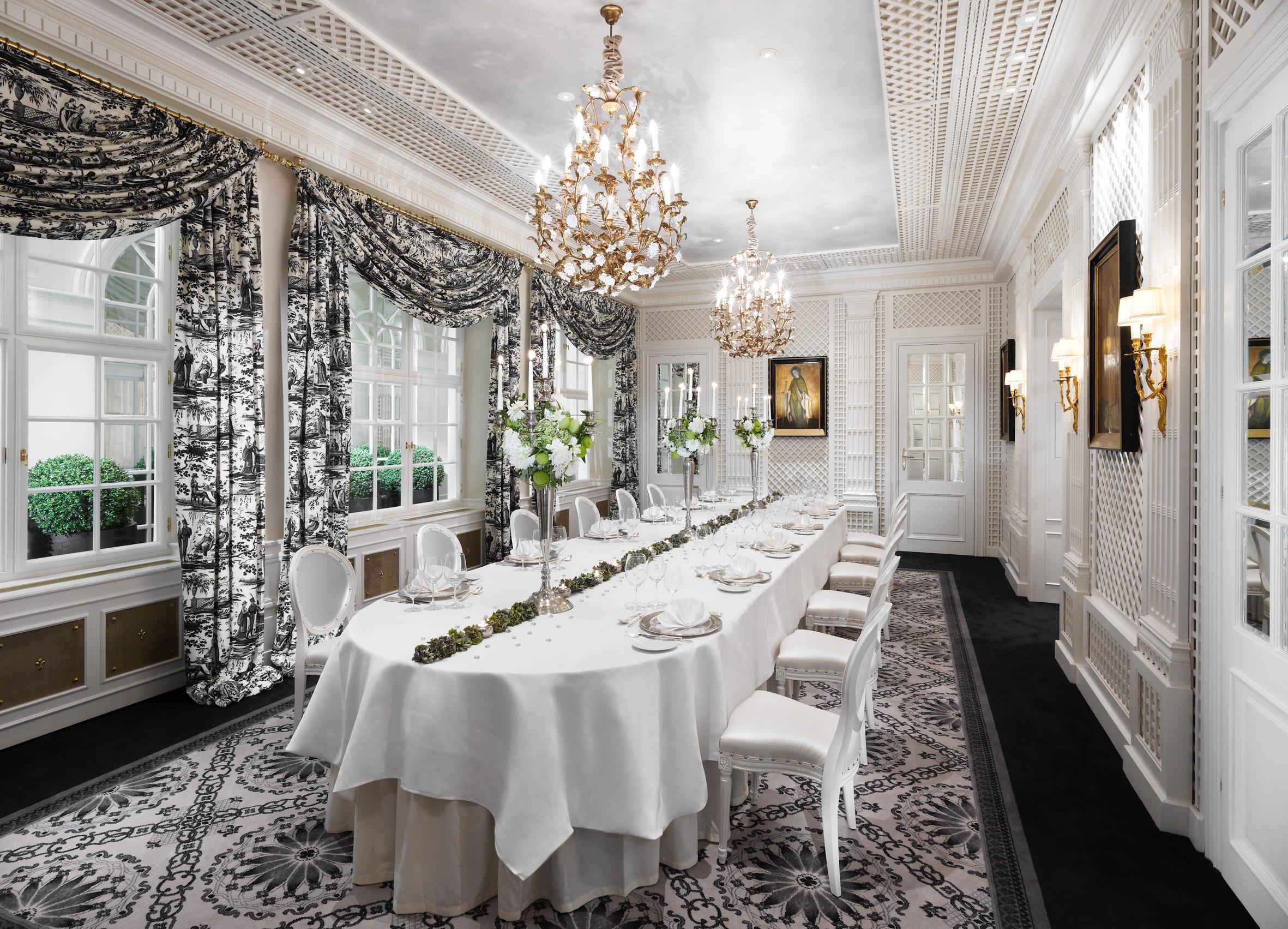 Hotel Sacher Wien Restoran foto The Long Room
