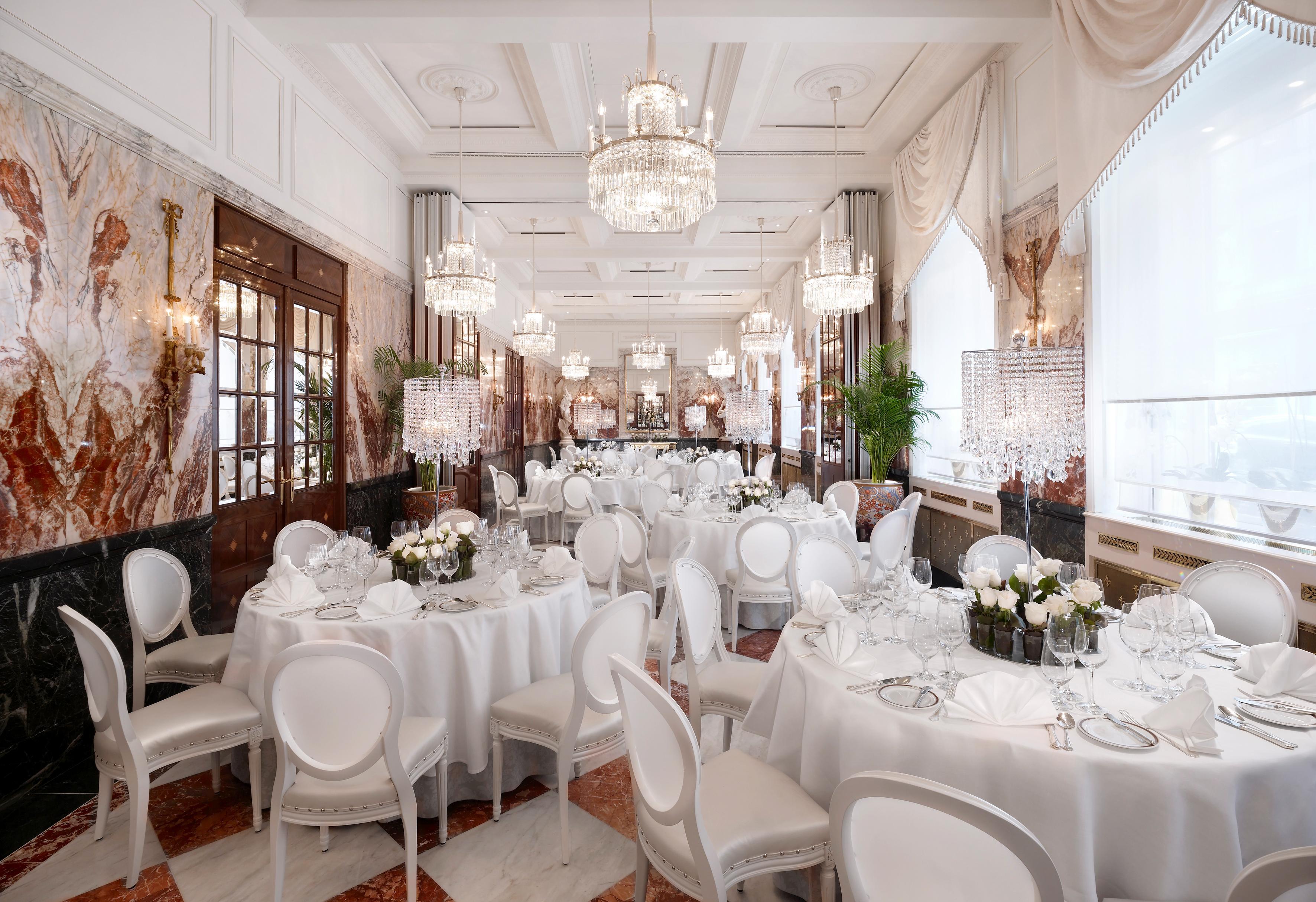 Hotel Sacher Wien Restoran foto The Long Room