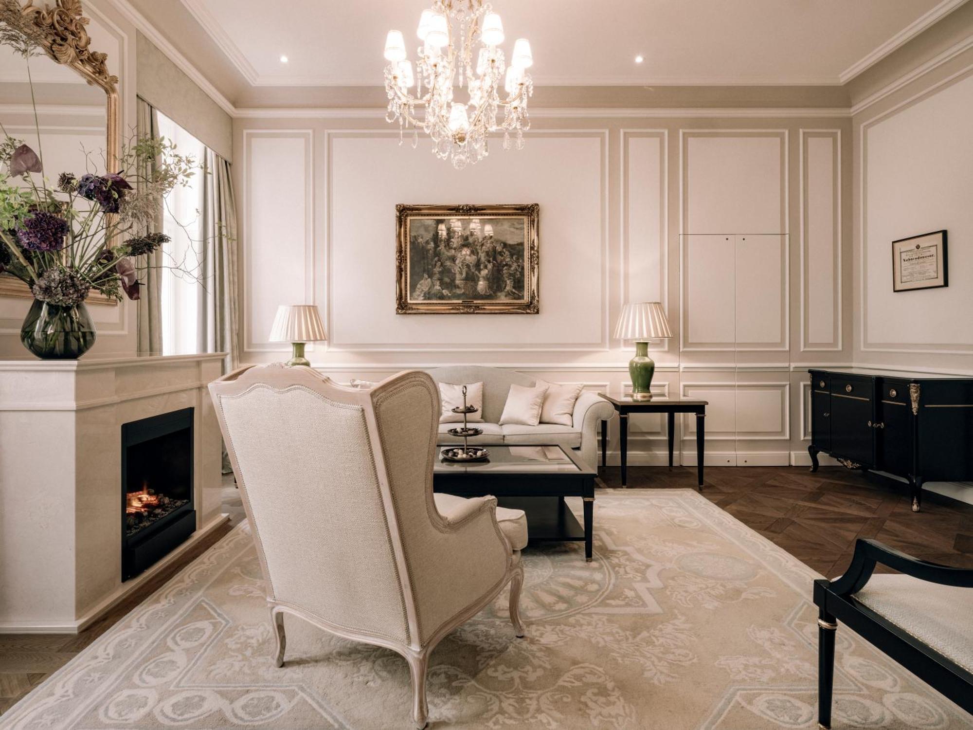 Hotel Sacher Wien Bagian luar foto Interior of the hotel
