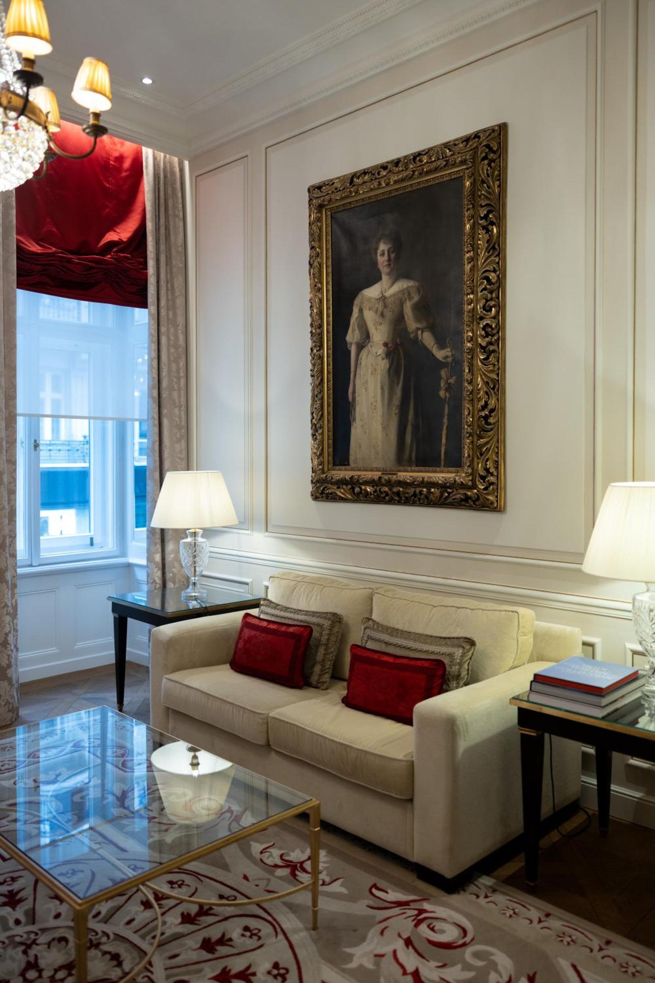 Hotel Sacher Wien Bagian luar foto
